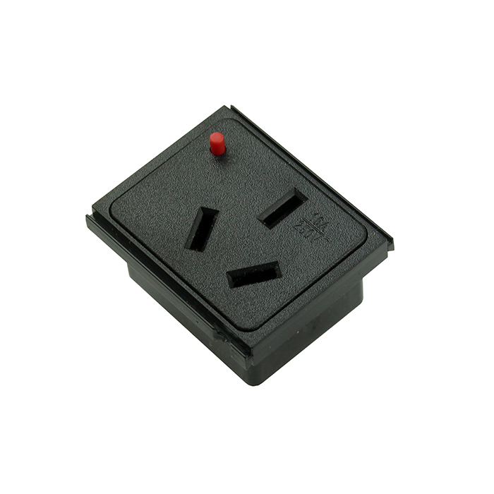 250V 16A国标防脱落插孔